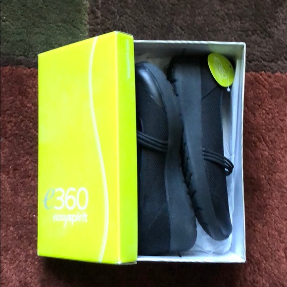 NWT Easy Spirit black Mary Jane style shoes. 7.5W - Picture 4 of 5